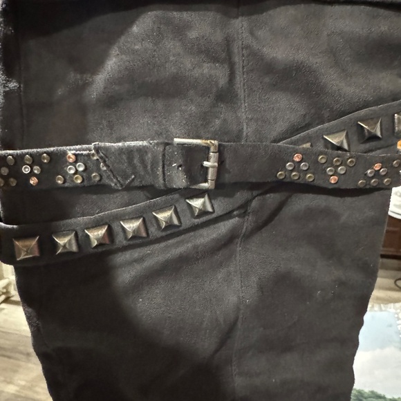 Bakers Black Punk Rocker style suede knee high zipper boot - Picture 4 of 5